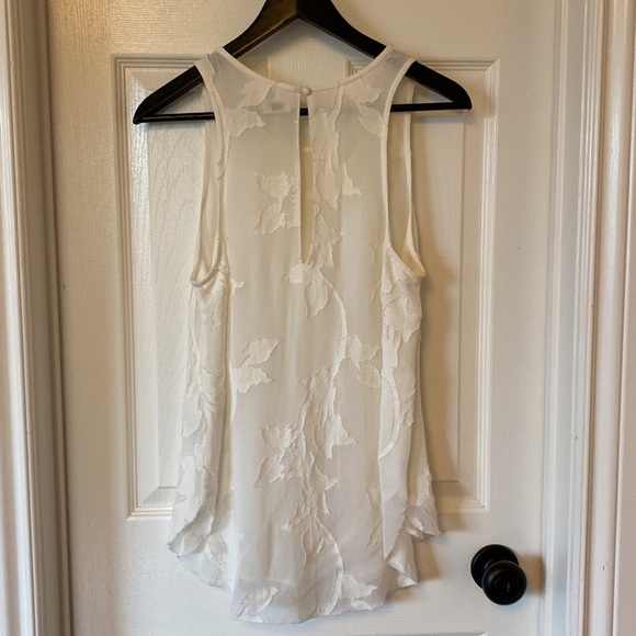 Beautiful Wilfred cream coloured blousy tank with cut-out floral detail. - Picture 2 of 3